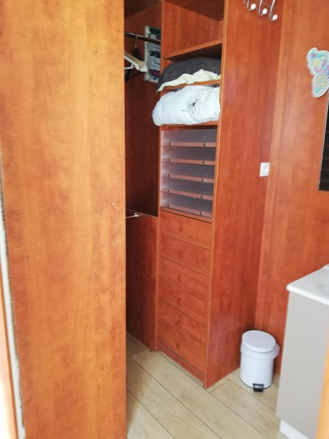Petite Maison 15 Mn A Pied Du Marche Et Vieux Port Accommodatie bij particulieren *