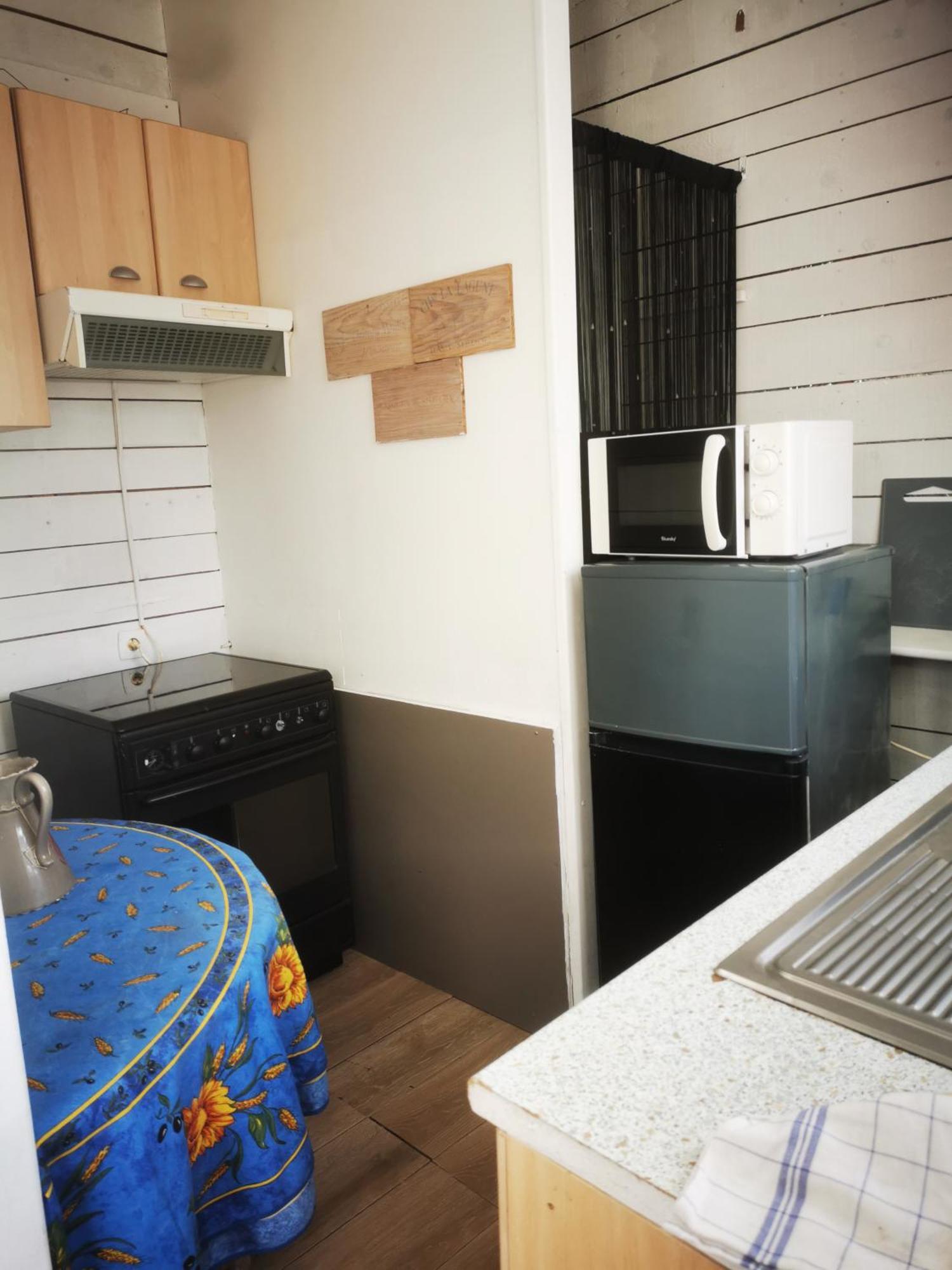 Petite Maison 15 Mn A Pied Du Marche Et Vieux Port Accommodatie bij particulieren *