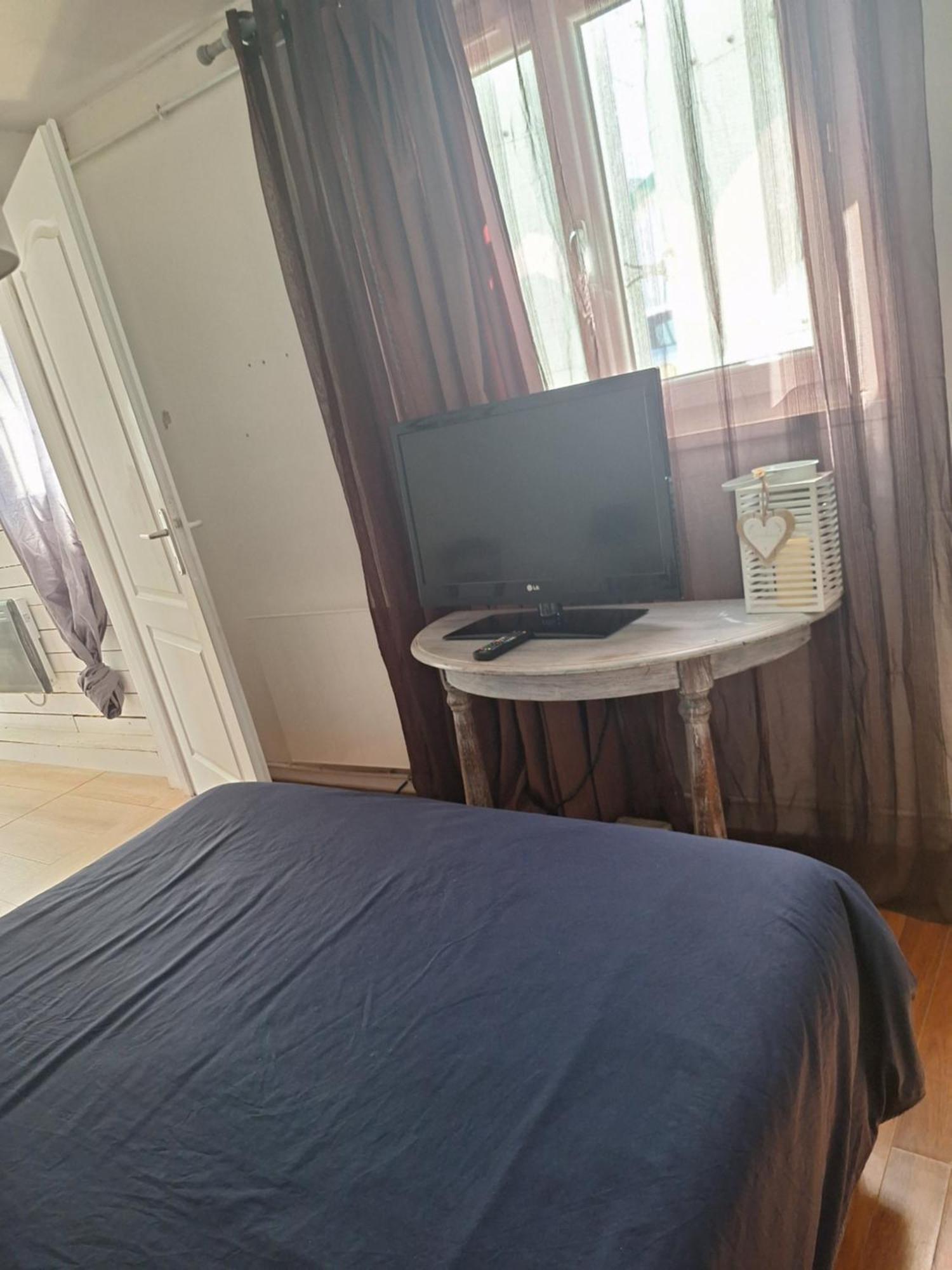 Homestay Petite Maison 15 Mn A Pied Du Marche Et Vieux Port La Rochelle (Charente-Maritime)